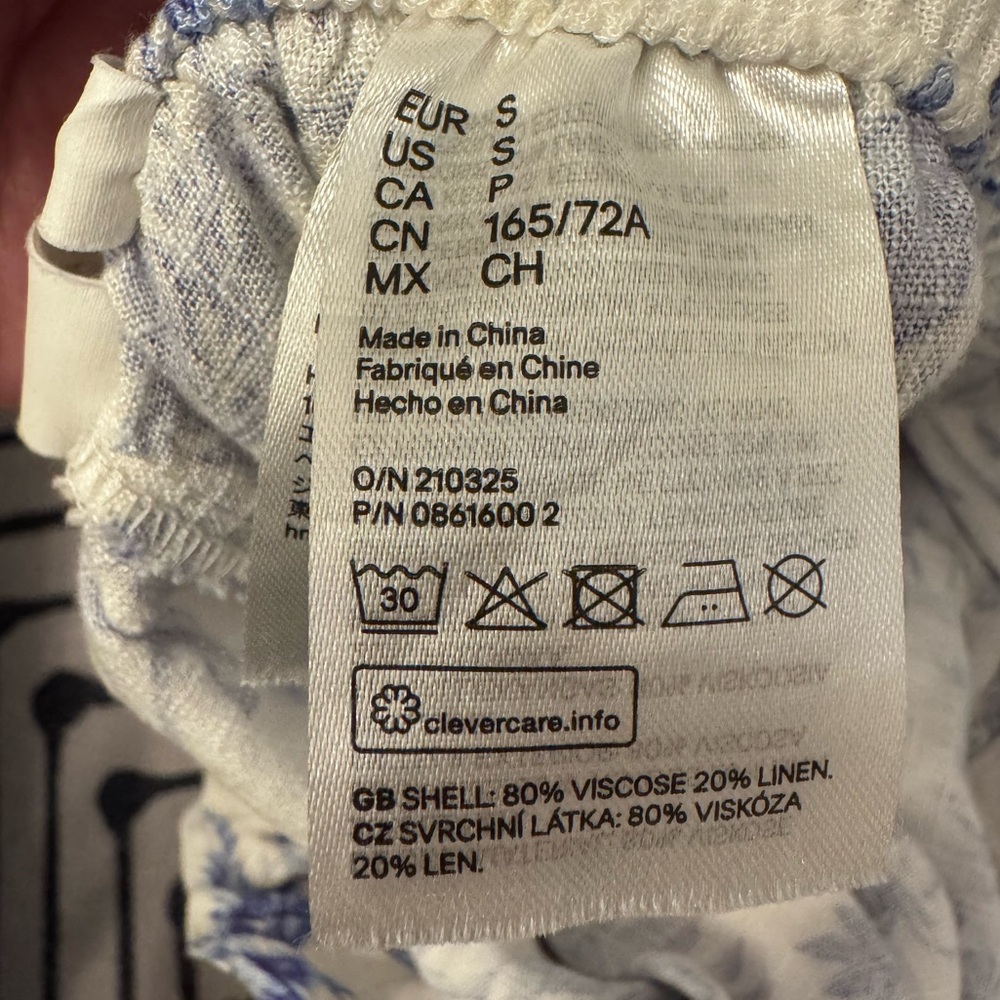 H&M Blue Toile Button-Front Midi Skirt - Picture 6 of 7